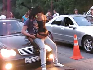 თეთრი, ქალ-კაცა შეკრ ...